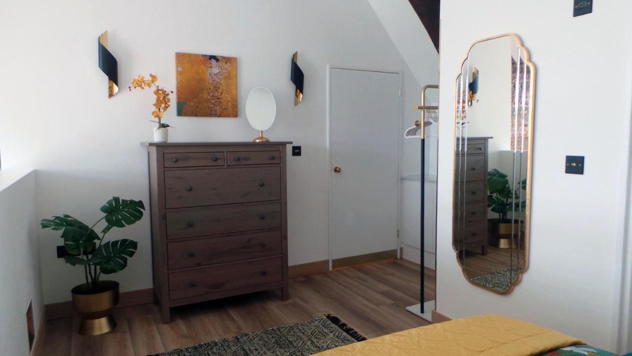 Luxury 1 Bedroom Duplex With Free Parking Плімут Екстер'єр фото